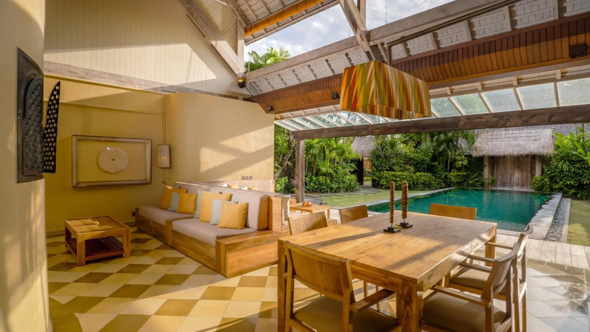 Space Villas Bali Seminyak   Seminyak (Bali)