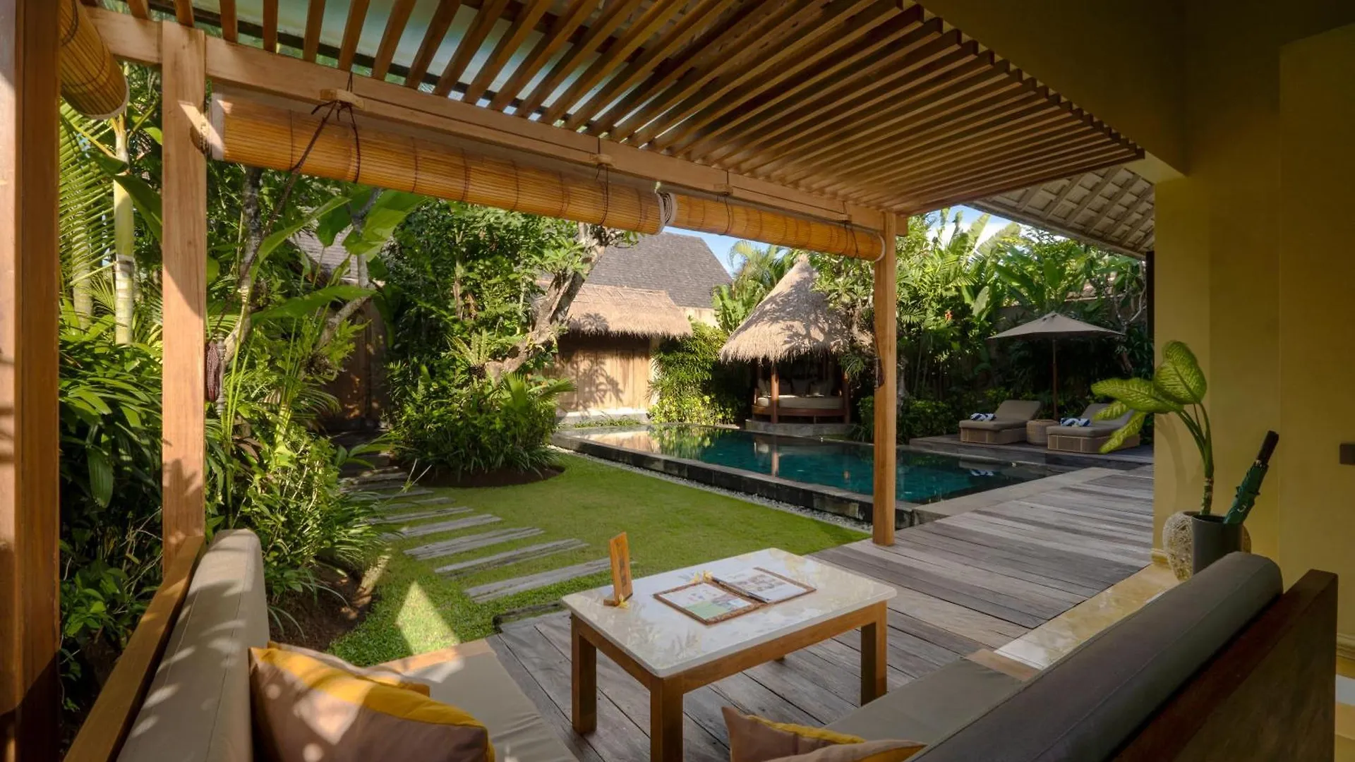 Space Villas Bali Seminyak 0*,  Endonezya